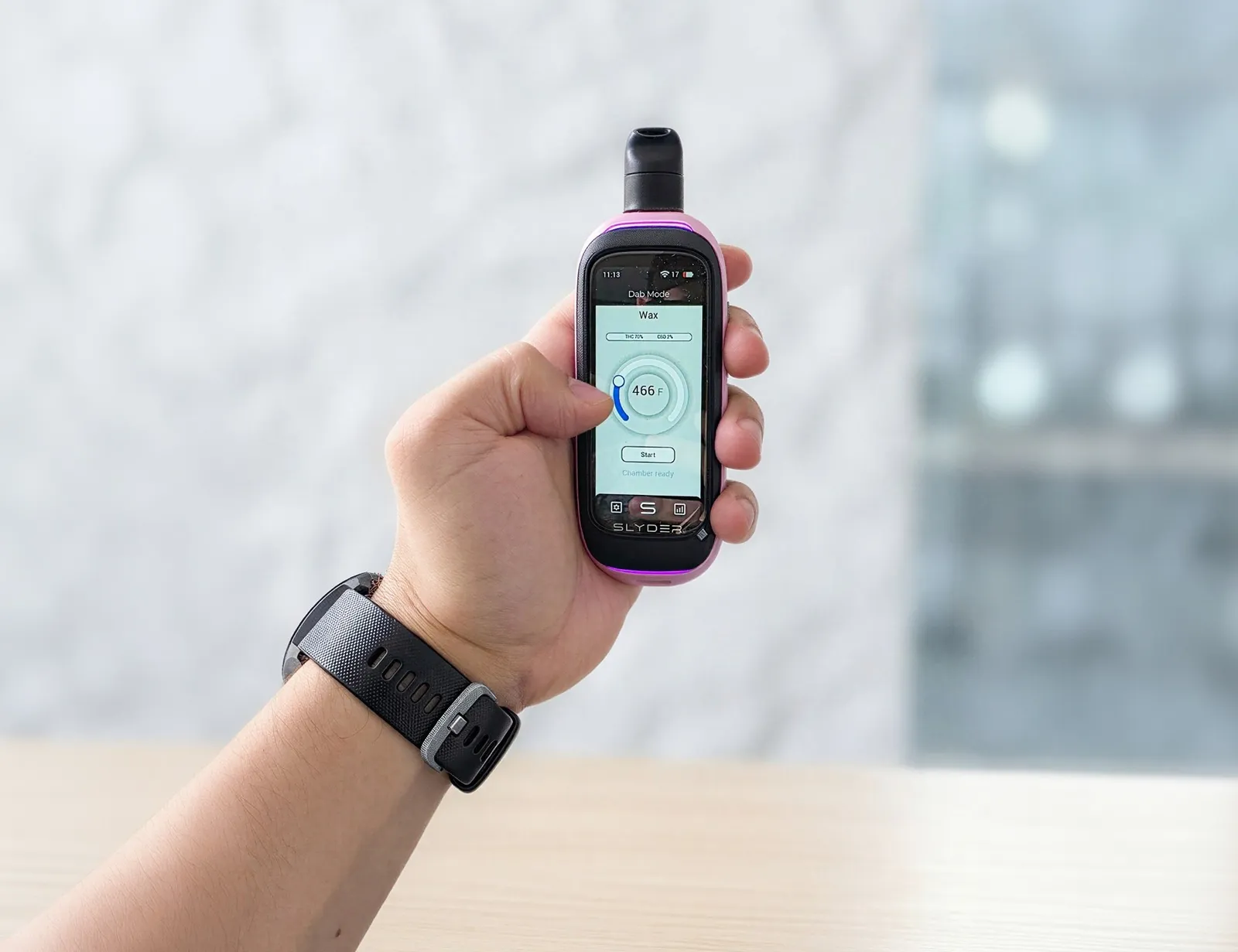 Slyder Pro with the Pyra Dab Adapter in Dab Mode, set for wax